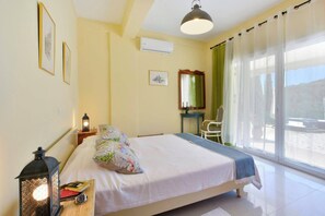 4 bedrooms, iron/ironing board, WiFi, bed sheets - Golden Sun Villa (κέρκυρα)