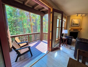 Exterior - Trappers Crossing 8769 (Keystone)