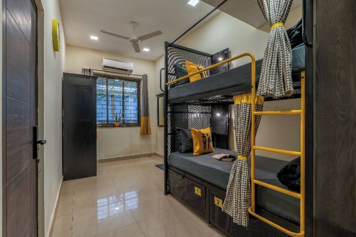Bed in 4 Bed Mixed Dormitory | Bed sheets