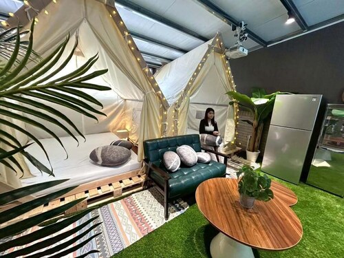 Mooon House