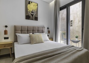 1 bedroom, in-room safe, iron/ironing board, free WiFi