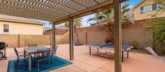 Family Oasis with Pool, Spa & Twist Slide - Minutes from St. George