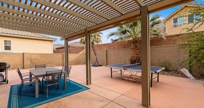 Family Oasis with Pool, Spa & Twist Slide - Minutes from St. George
