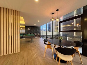 Games room - Lux Condo San Ysidro Border 6th Floor (Tijuana)