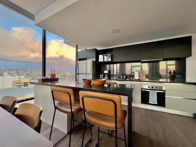 Lux Condo San Ysidro Border 6th Floor