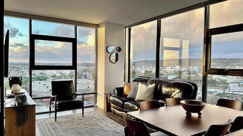 Lux Condo San Ysidro Border 6th Floor