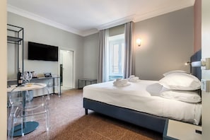 In-room safe, free cribs/infant beds, free WiFi, bed sheets - Velia Relais (Rome)