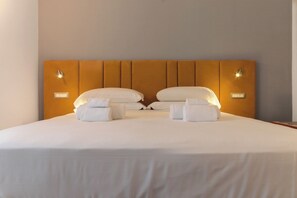 Comfort Double or Twin Room | 1 bedroom, in-room safe, free cribs/infant beds, free WiFi