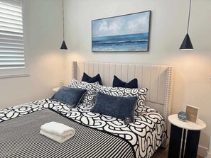 Skrivbord, strykjärn/strykbräda och gratis wi-fi
