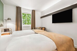 Kamer | Individueel gedecoreerd, individueel gemeubileerd, een bureau