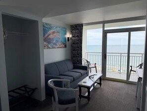 TV, offices - Amazing views - Kings size Ocean front Camelot 715 (Myrtle Beach)