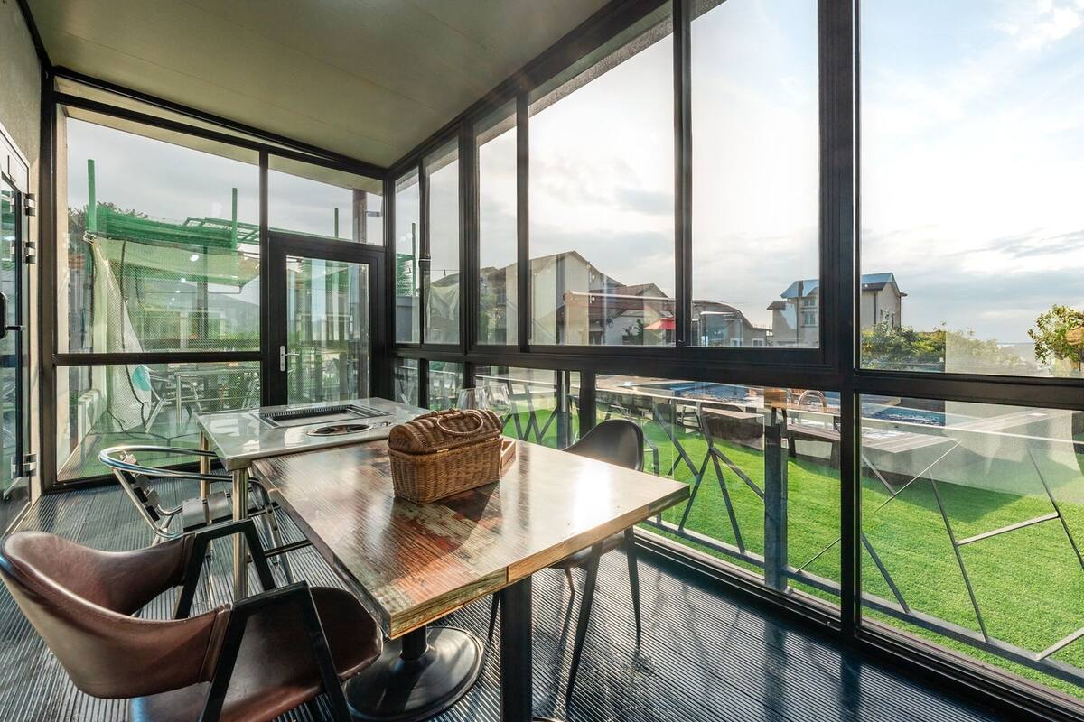 Eenvoudige kamer, 1 slaapkamer (Room 101 (Ocean View / BBQ)) | 1 slaapkamer, gratis wifi
