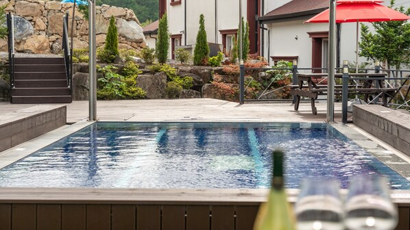 Basic Room, 2 Bedrooms (Room 202 (Ocean View / BBQ))