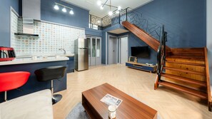 Basic Room, 2 Bedrooms (Room 201 (Ocean View / BBQ))