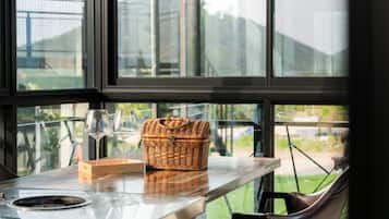 基础客房, 1 间卧室 (Room 101 (Ocean View / BBQ)) | 1 多间卧室、免费 WiFi