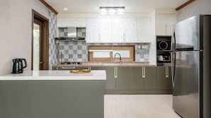 Basic Room, 4 Bedrooms (Private House A(Ocean View / BBQ)) | 1 bedroom, free WiFi