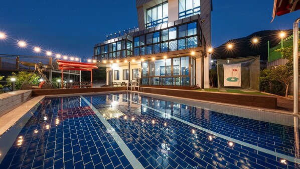 Exterior - Jigeum Yeosu Ocean View Pension (Yeosu)