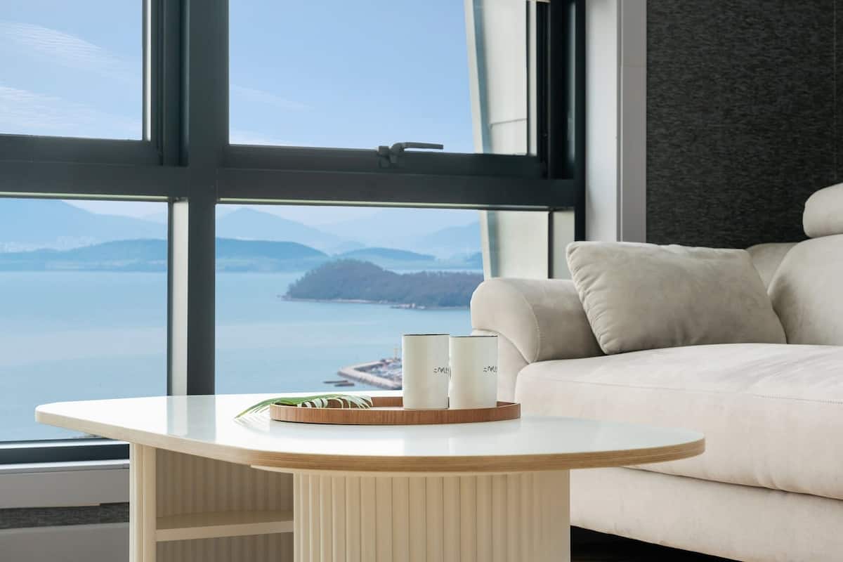 Basic-Zimmer, 2 Schlafzimmer (Room 301(Ocean View / BBQ))