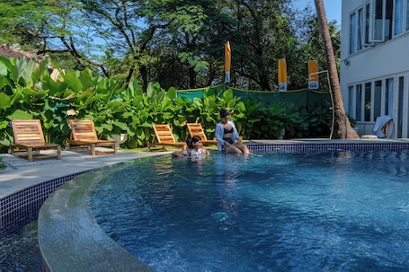 ์ค๋ด ์์์ฅ