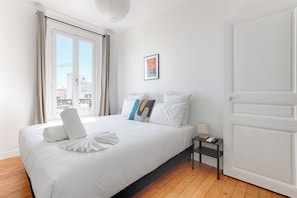 Hortensia Apartment | Iron/ironing board, free WiFi - Apartments in Champigny-Sur-Marne - 30 minutes from Disneyland (Champigny-sur-Marne)