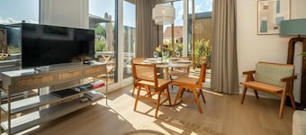 Lodge Duynhof 4 holiday home in Ouddorp near the North Sea