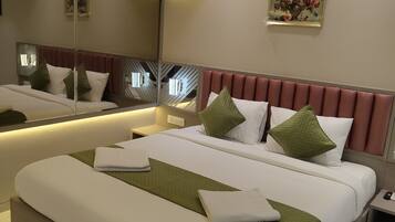 Habitació Comfort, balcó, vistes a la vall | Escriptori i wifi gratuïta