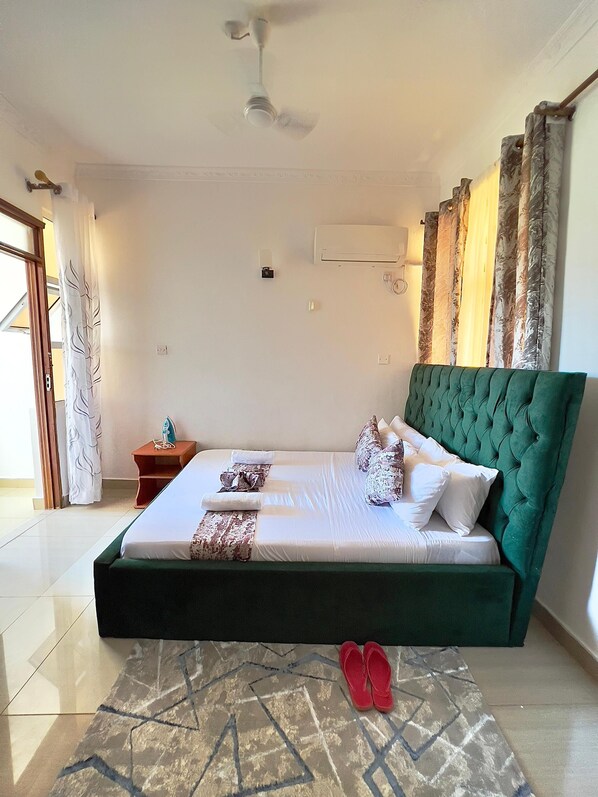 1 bedroom, iron/ironing board, WiFi, bed sheets