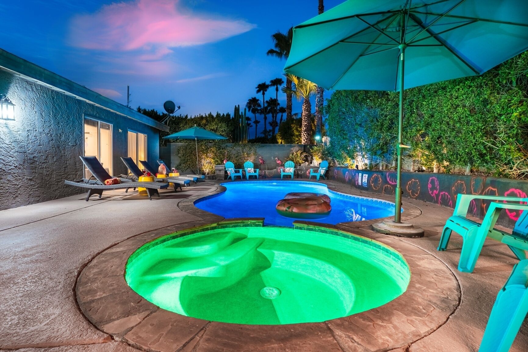 حمّام سباحة خارجي، حمّام سباحة مُدفَّأ