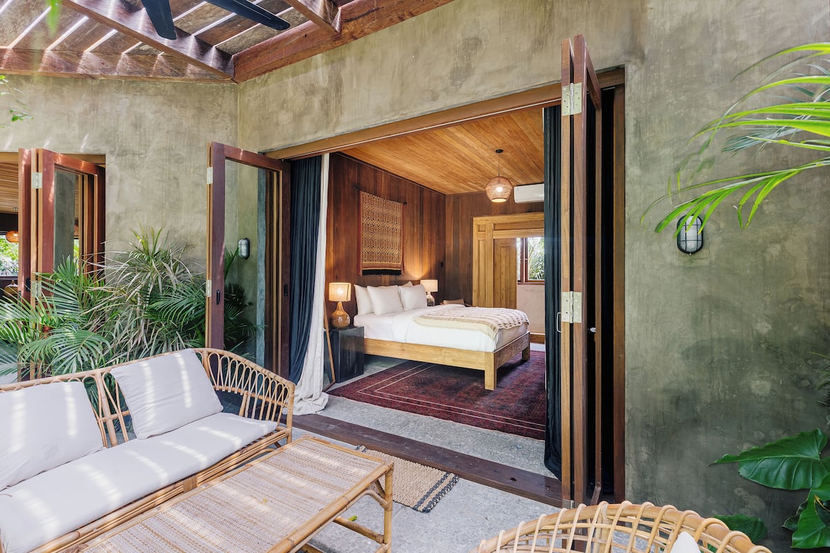 1 habitación, decoración personalizada y muebles diferentes