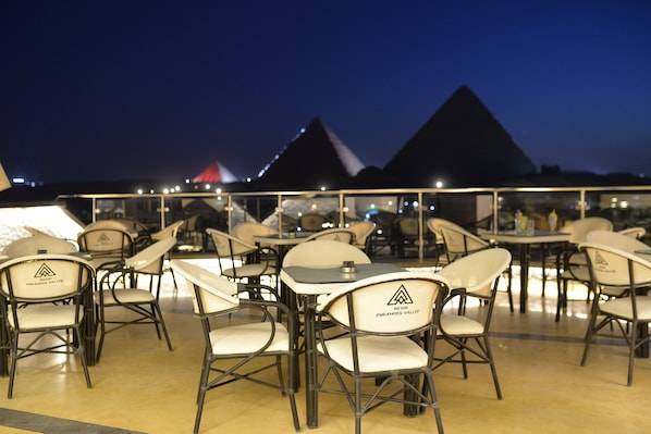 Restaurant - Neom Pyramids Valley Boutique hotel (Giza)