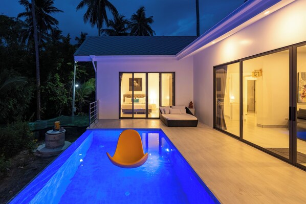 Exclusive Villa | In-room safe, desk, iron/ironing board, free WiFi