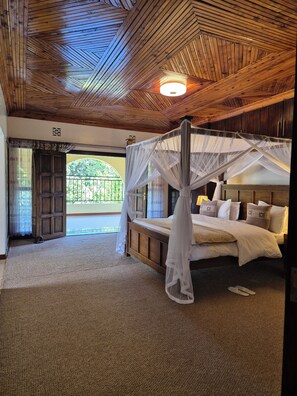 4 bedrooms, WiFi, bed sheets