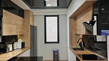 Comfort Apartment, Mountain View | Private kitchen