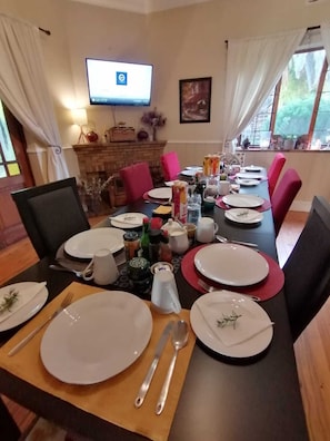 Daily English breakfast for a fee - Beulah Lodge (Cape Town)