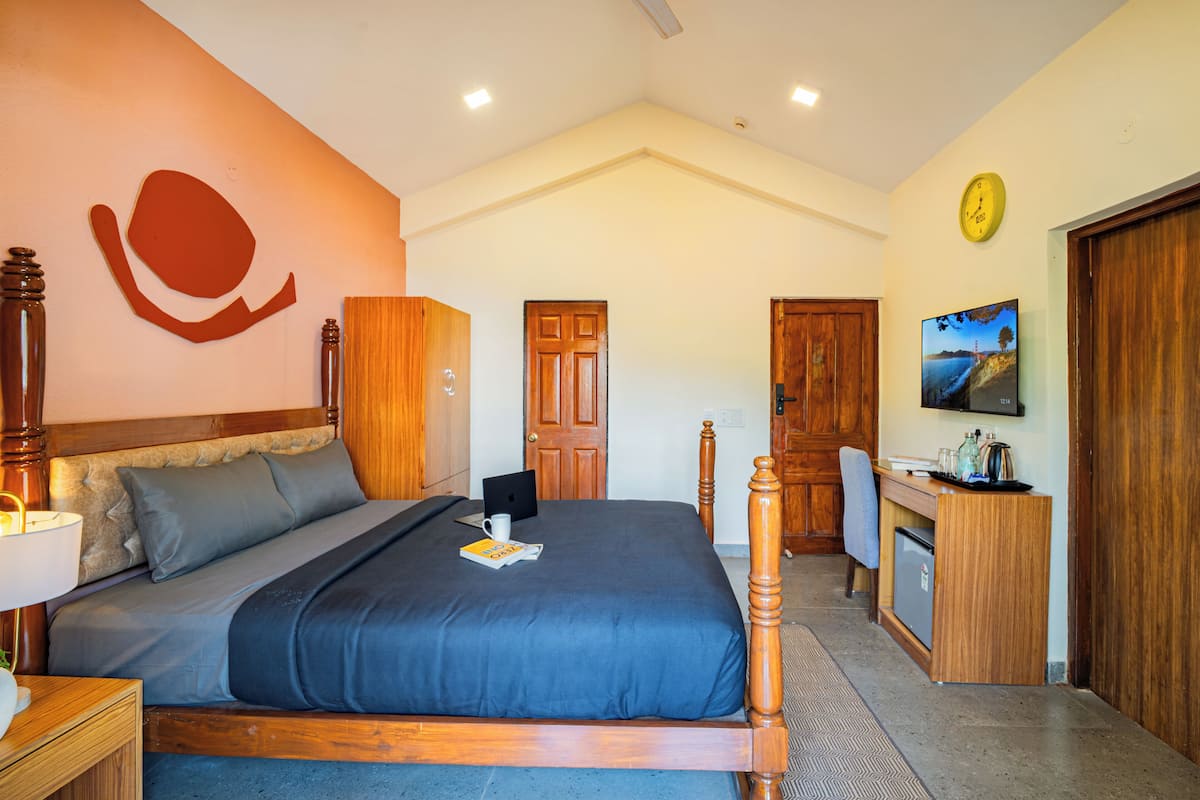 Superior Double Room with Balcony and Terrace | Bed sheets