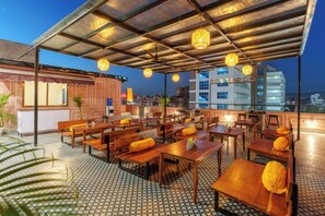 Terrace/patio - The Hosteller Jaipur, MI Road (Jaipur)