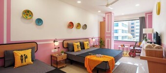 The Hosteller Jaipur, MI Road