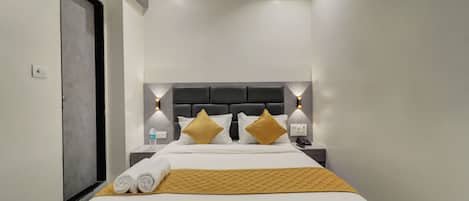 Soundproofing, free WiFi