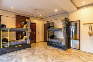 Bed in 8 Bed Mixed Dormitory with Balcony and Valley View