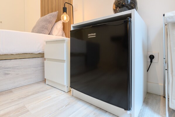 1 bedroom, in-room safe, iron/ironing board, free WiFi