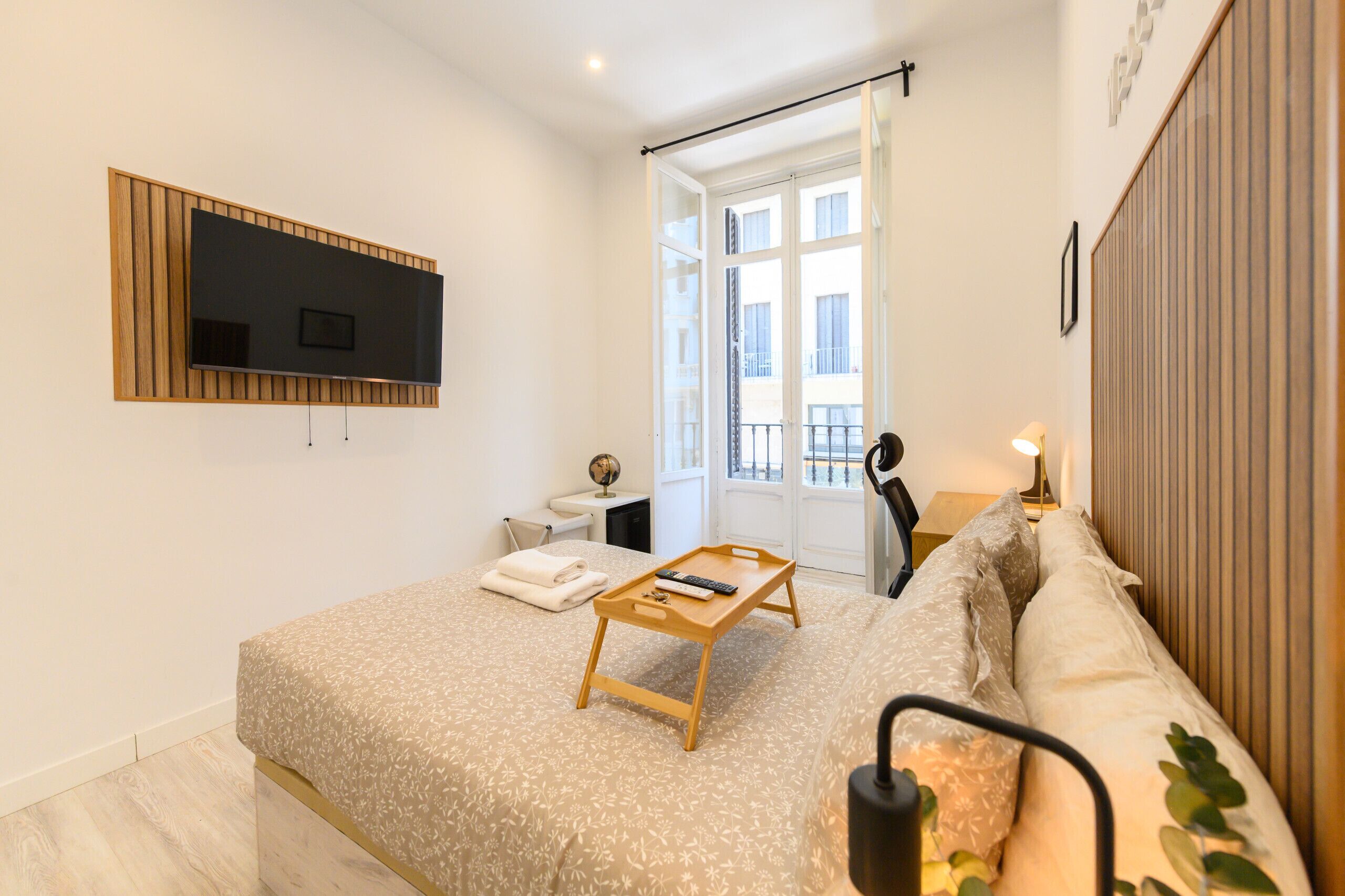 1 chambre, coffres-forts dans les chambres, fer et planche à repasser