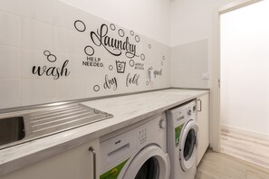 Interior - Washington: room with comfort and shared areas Gran Vía-Madrid (Madrid)