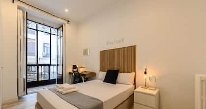 Zurich: room with comfort and shared areas Gran Vía-Madrid