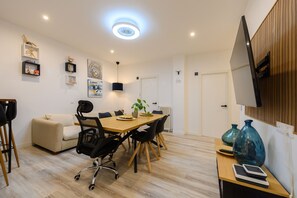 Dining - Shanghai: room with comfort and shared areas Gran Vía-Madrid (Madrid)
