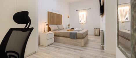 1 bedroom, in-room safe, iron/ironing board, free WiFi