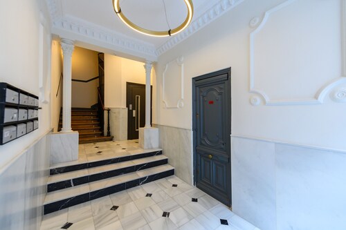 Singapore: room with comfort and shared areas Gran Via-Madrid