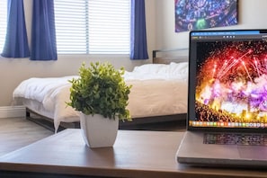 6 habitaciones, tabla de planchar con plancha, cuna de viaje y wifi