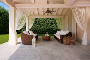 Villa | Terrace/patio