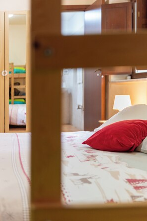 Familien-Vierbettzimmer