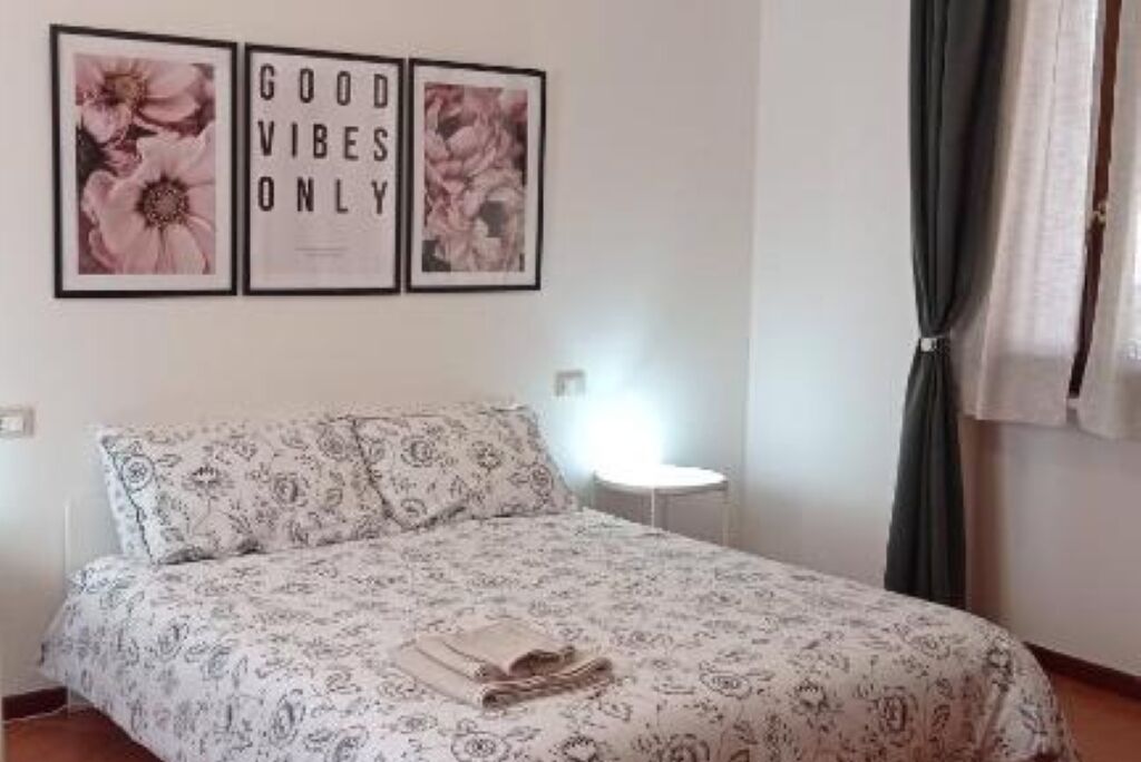 1 camera, Wi-Fi gratuito, lenzuola